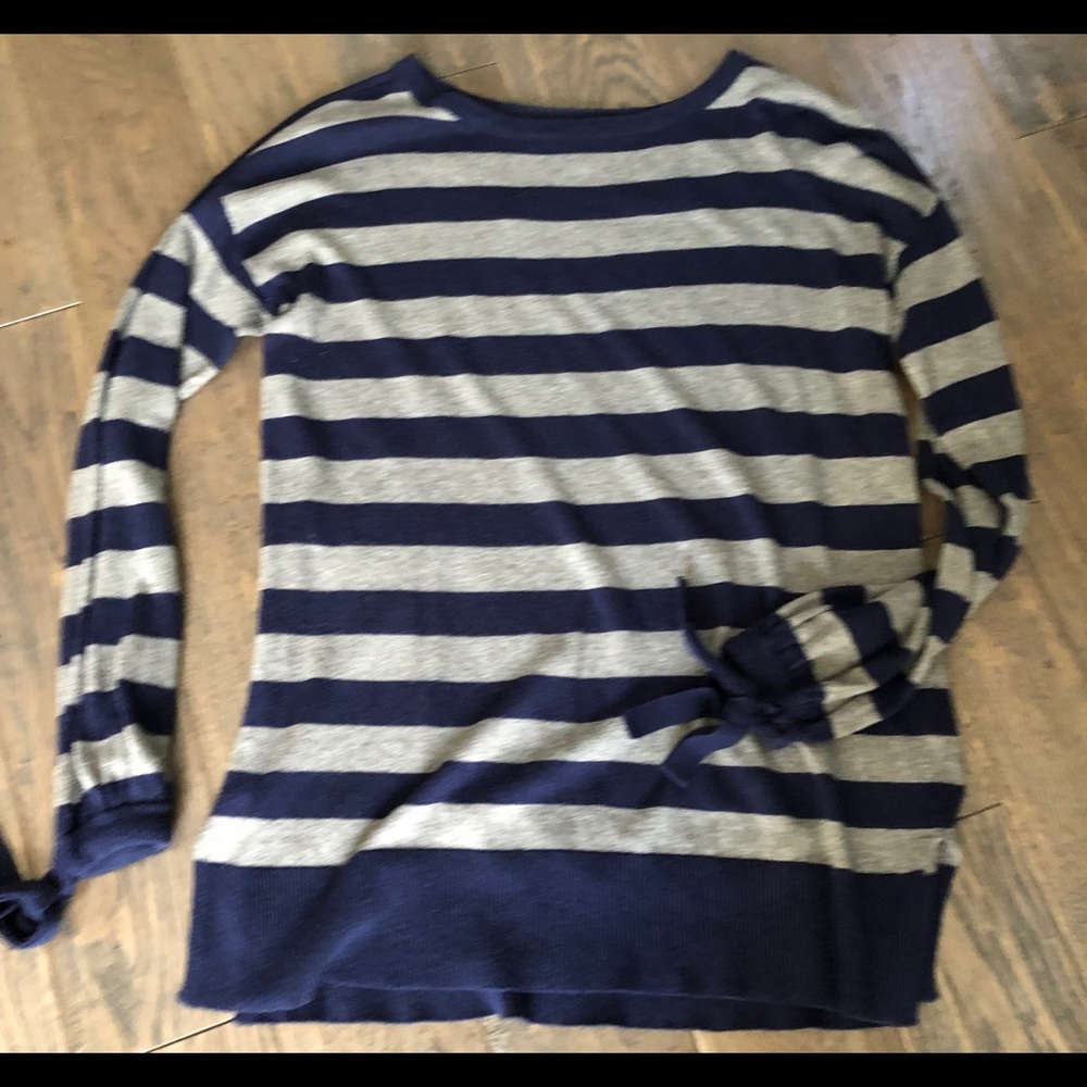 Jessica Simpson Maternity navy and gray sweater.